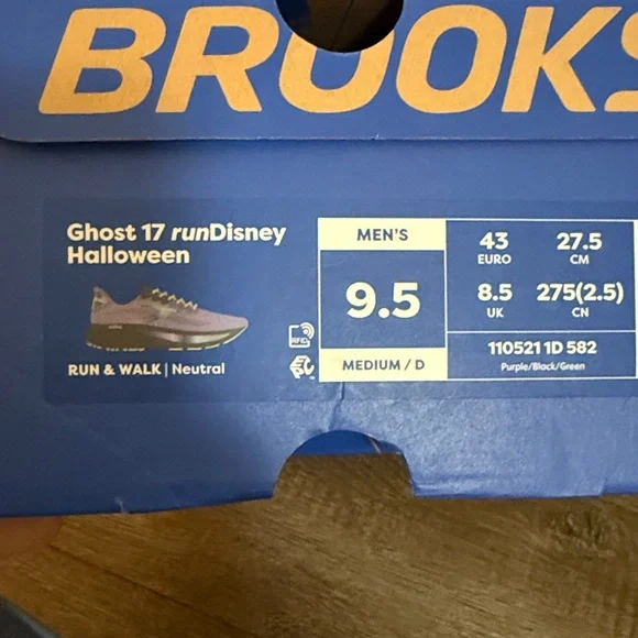 Brooks Run Disney Halloween 2025 Ursula men Purple size 9.5 New in box ghost 17 - Picture 3 of 5